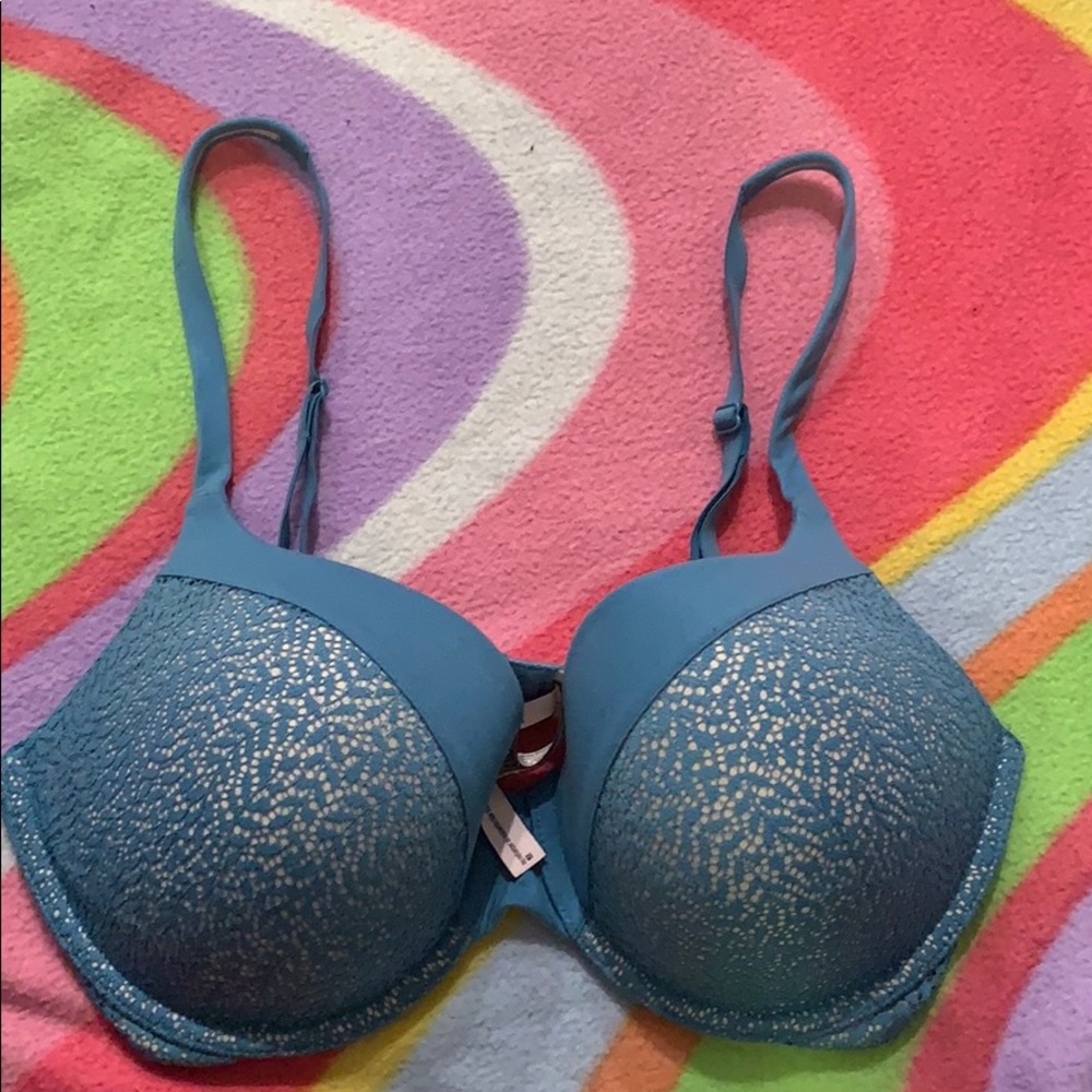 VS Bra